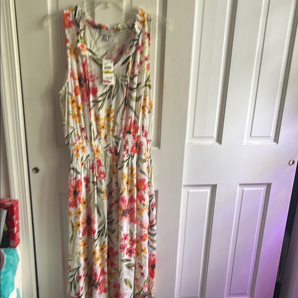 NWT Jamie & Layla petite pm Floral Sleeveless Maxi Dress